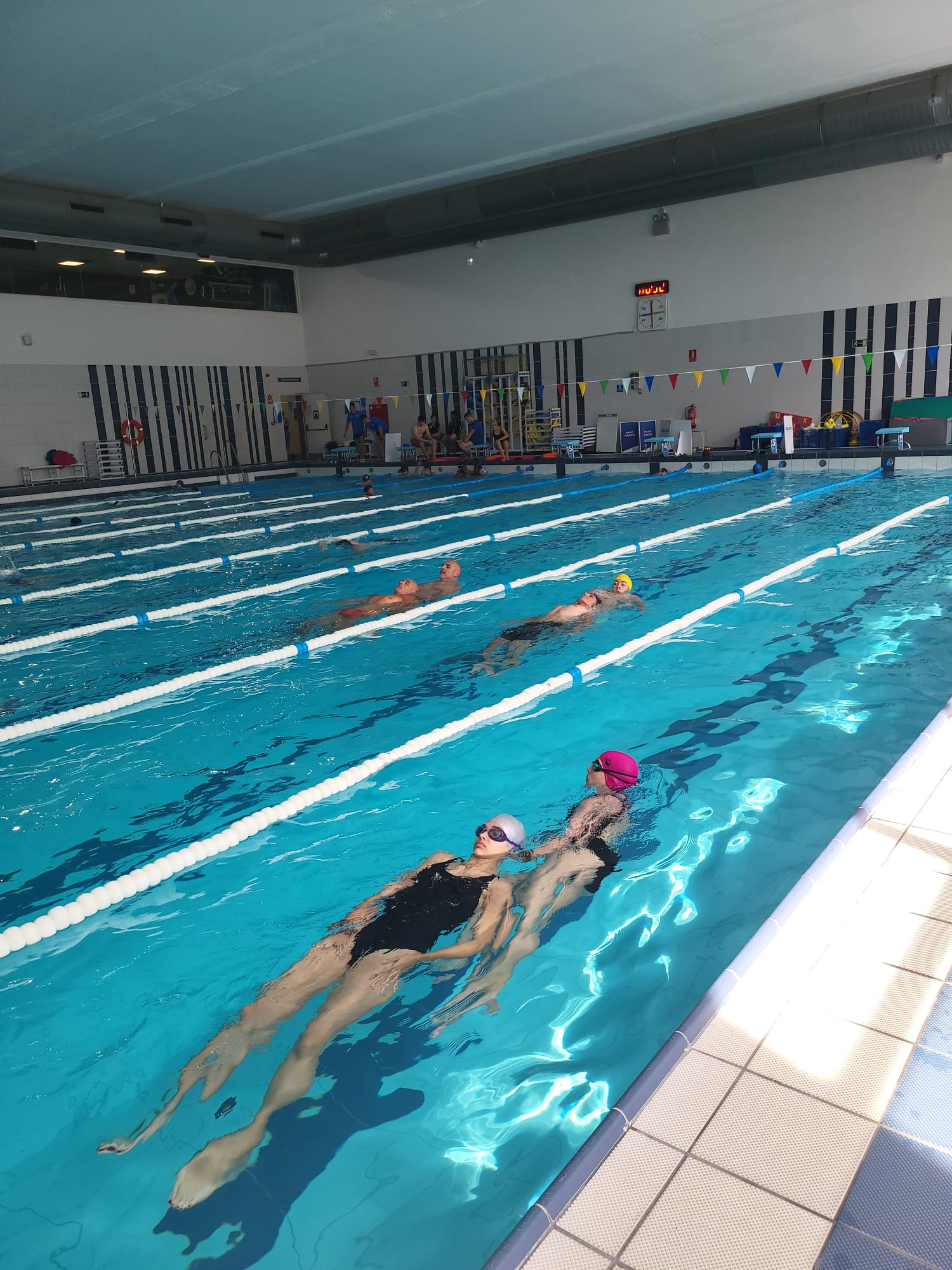 Socorrismo y Actitud. Realiza nuestro curso de Socorrista en piscinas e instalaciones acuáticas y trabaja este verano.